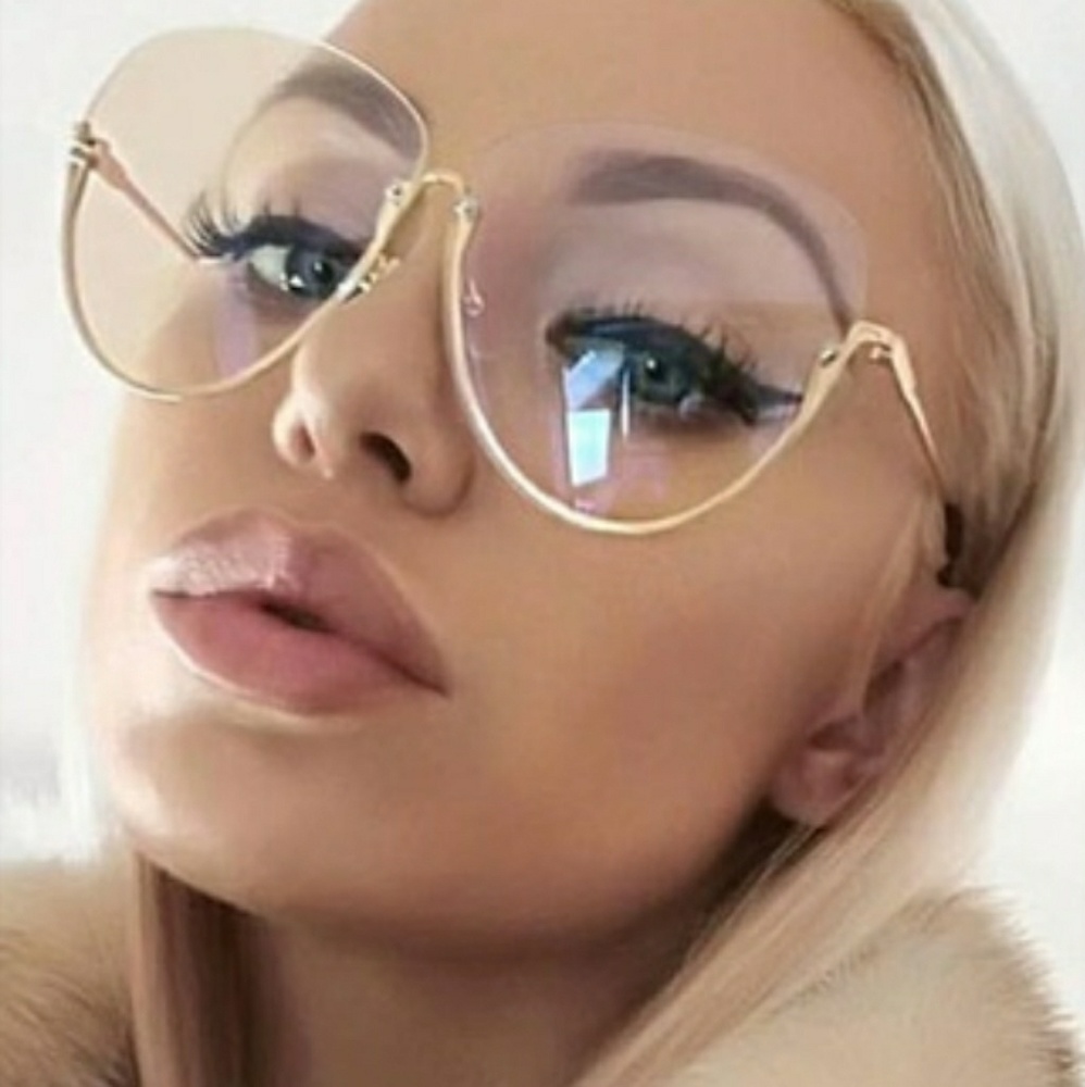 ●Hollywood' Gold Rim Shades